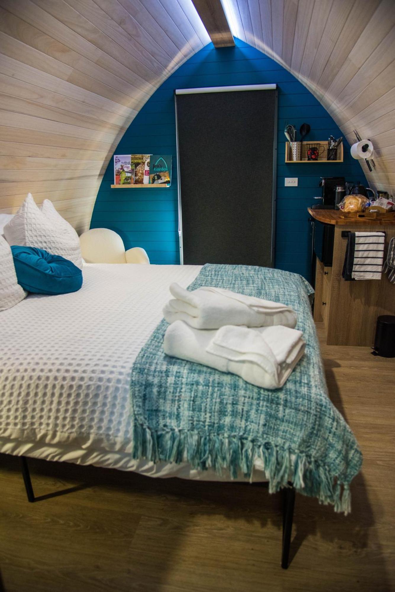 Jen'S Garden Pods Bed and Breakfast Griffith Exteriör bild